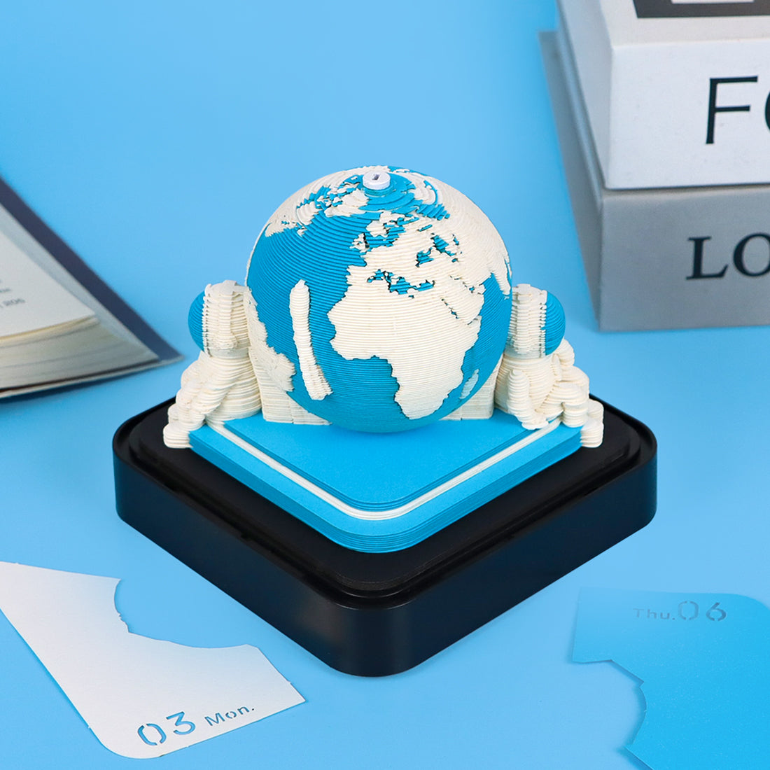Earth Model Hand Torn Memo Pad 3D Calendar (Black Base)